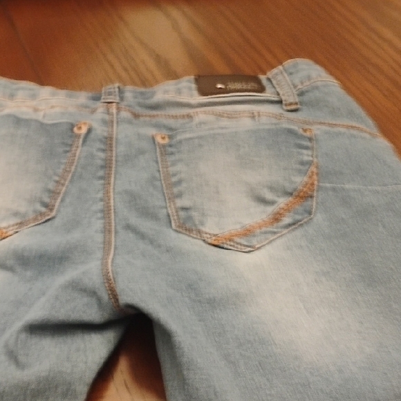 Thread Market  Light Blue High Rise Jeans - Picture 5 of 5